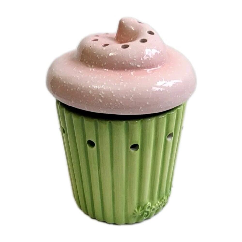 Scentsy CUPCAKE 3pc Mid Size Wax Warmer Dish Bulb Included Retired 6in x 4in